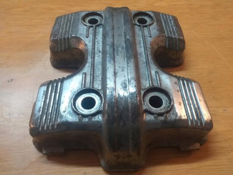 POKRYWA ZAWORÓW GŁOWICY HONDA VF 750 C SUPER MAGNA