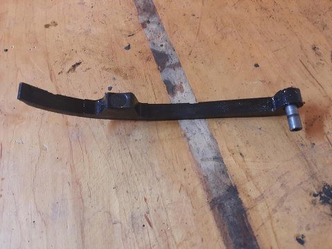 ŚLIZG ŁAŃCUSZKA ROZRZĄDU SUZUKI RF 900