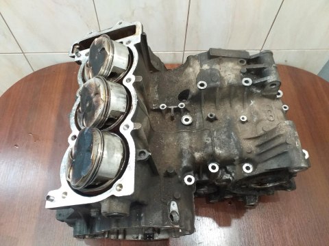 KARTERY BLOK SILNIKA TŁOKI KPL TRIUMPH 955I SPRINT KARTERY BLOK SILNIKA TŁOKI KPL TRIUMPH 955I SPRINT