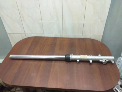 LAGA ZAWIESZENIE PRZÓD SUZUKI DR 650