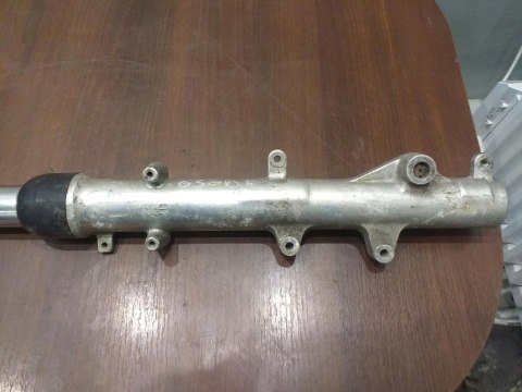 LAGA ZAWIESZENIE PRZÓD SUZUKI DR 650