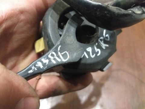 PRZEŁĄCZNIK LEWY SUZUKI RG 125