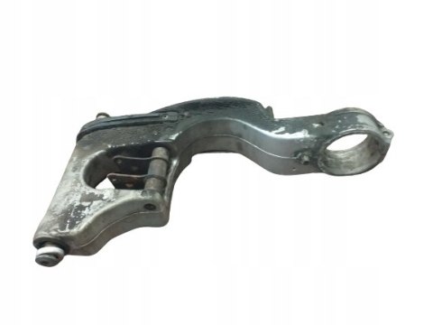 WAHACZ KOŁA TYŁ TRIUMPH 955I SPRINT