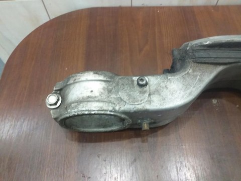 WAHACZ KOŁA TYŁ TRIUMPH 955I SPRINT