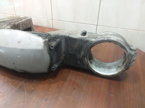 WAHACZ KOŁA TYŁ TRIUMPH 955I SPRINT