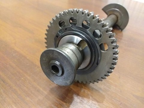 WAŁEK BALANSUJĄCY BALANSER TRIUMPH 955I SPRINT