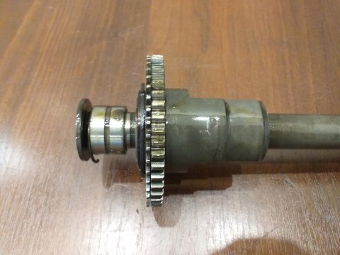 WAŁEK BALANSUJĄCY BALANSER TRIUMPH 955I SPRINT