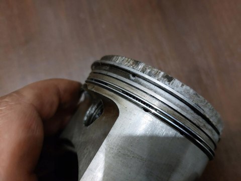 CYLINDER + TŁOK CAGIVA ELEFANT 650 DUCATI DM650LE CYLINDER + TŁOK CAGIVA ELEFANT 650 DUCATI DM650LE