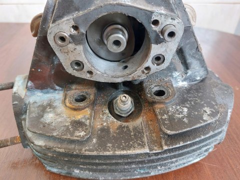 GŁOWICA CYLINDRA CAGIVA ELEFANT 650 DUCATI DM650LE GŁOWICA CYLINDRA CAGIVA ELEFANT 650 DUCATI DM650LE