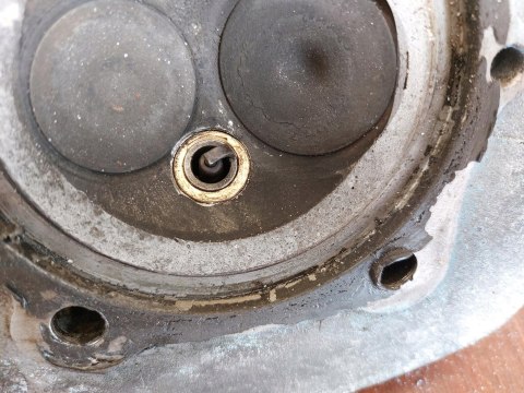 GŁOWICA CYLINDRA CAGIVA ELEFANT 650 DUCATI DM650LE GŁOWICA CYLINDRA CAGIVA ELEFANT 650 DUCATI DM650LE