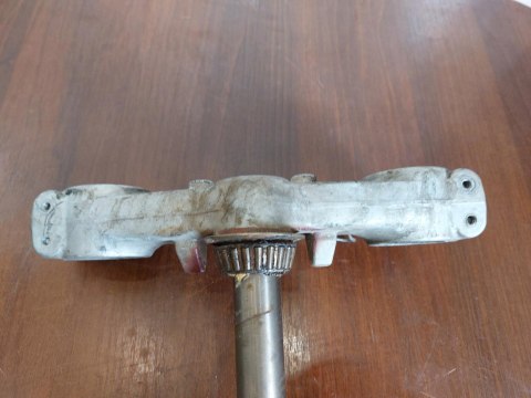 PÓŁKA DOLNA ZAWIESZENIA SZTYCA CAGIVA ELEFANT 650 PÓŁKA DOLNA ZAWIESZENIA SZTYCA CAGIVA ELEFANT 650