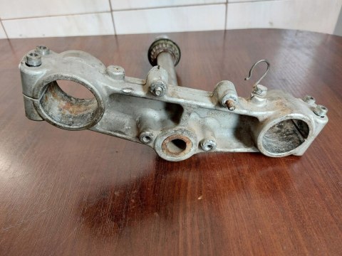 PÓŁKA DOLNA ZAWIESZENIA SZTYCA CAGIVA ELEFANT 650 PÓŁKA DOLNA ZAWIESZENIA SZTYCA CAGIVA ELEFANT 650