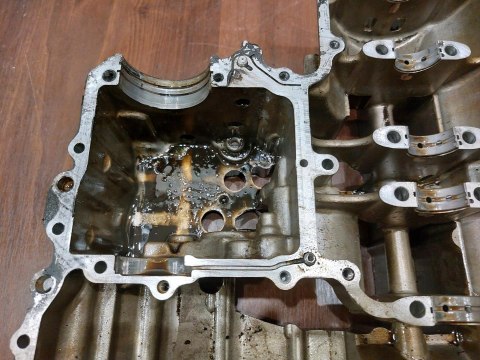 BLOK SILNIKA KARTER DOLNA POŁÓWKA HONDA CB1 400 BLOK SILNIKA KARTER DOLNA POŁÓWKA HONDA CB1 400