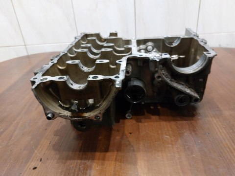 BLOK SILNIKA KARTER DOLNA POŁÓWKA HONDA CB1 400 BLOK SILNIKA KARTER DOLNA POŁÓWKA HONDA CB1 400