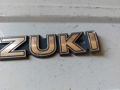 EMBLEMAT ZNACZEK SUZUKI EMBLEMAT ZNACZEK SUZUKI