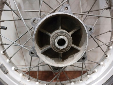 KOŁO FELGA TYŁ GILERA RC 600 KOŁO FELGA TYŁ GILERA RC 600