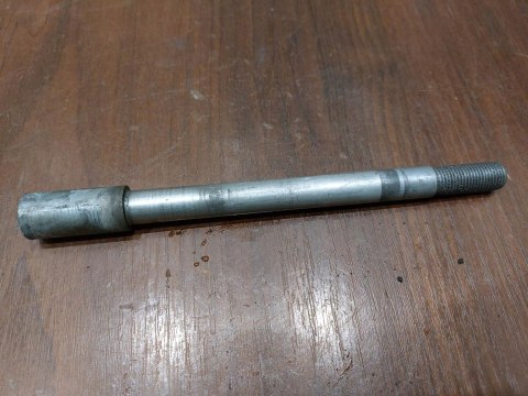 OŚ OŚKA KOŁA GILERA RC 600