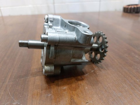 POMPA OLEJU HONDA CB1 400 POMPA OLEJU HONDA CB1 400