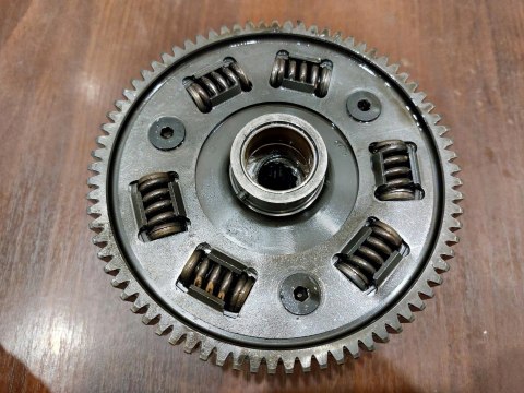 SPRZĘGŁO KOSZ SPRZĘGŁOWY KPL GILERA RC 600 SPRZĘGŁO KOSZ SPRZĘGŁOWY KPL GILERA RC 600