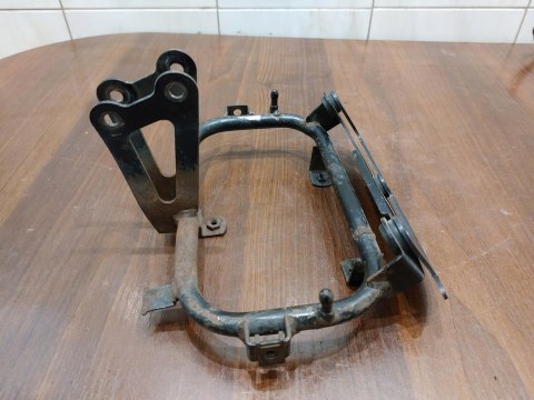 STELAŻ CZASZY GILERA RC 600 STELAŻ CZASZY GILERA RC 600