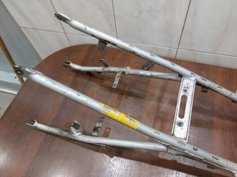 STELAŻ RAMA OGON GILERA RC 600 STELAŻ RAMA OGON GILERA RC 600