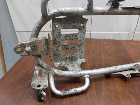 STELAŻ RAMA OGON GILERA RC 600 STELAŻ RAMA OGON GILERA RC 600