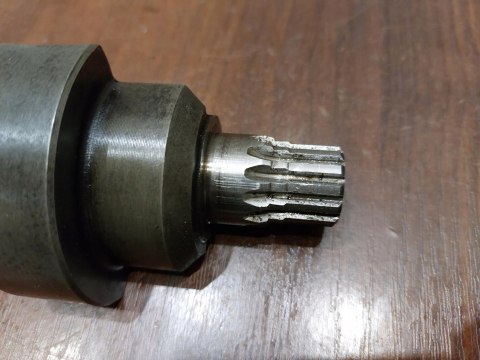 WAŁEK BALANSUJĄCY BALANSER GILERA RC 600