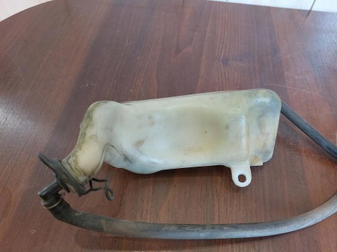 ZBIORNICZEK WYRÓWNAWCZY HONDA CB1 400 ZBIORNICZEK WYRÓWNAWCZY HONDA CB1 400