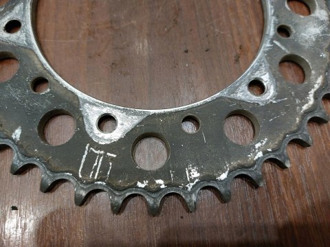 ZĘBATKA NAPĘDOWA TYŁ GILERA RC 600 ZĘBATKA NAPĘDOWA TYŁ GILERA RC 600