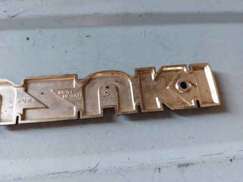 ZNACZEK EMBLEMAT SUZUKI ZNACZEK EMBLEMAT SUZUKI