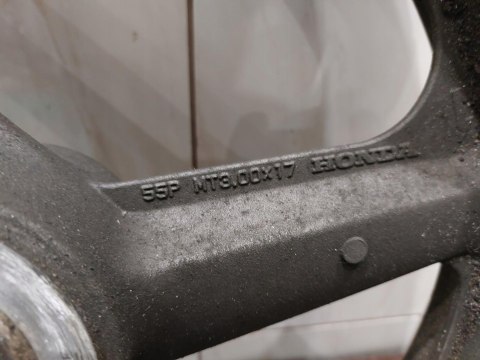 KOŁO FELGA OPONA PRZÓD HONDA CB1 400 KOŁO FELGA OPONA PRZÓD HONDA CB1 400
