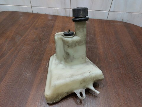 ZBIORNIK OLEJU TGB 425 BLADE ZBIORNIK OLEJU TGB 425 BLADE