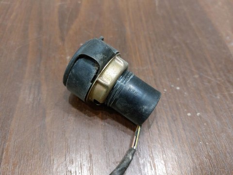 GNIAZDO ZAPALNICZKI ŁADOWARKI KAWASAKI KVF 650 GNIAZDO ZAPALNICZKI ŁADOWARKI KAWASAKI KVF 650