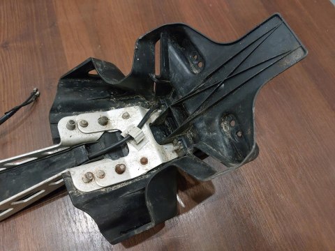BŁOTNIK TYŁ MOCOWANIE TABLICY YAMAHA YZF R6 BŁOTNIK TYŁ MOCOWANIE TABLICY YAMAHA YZF R6