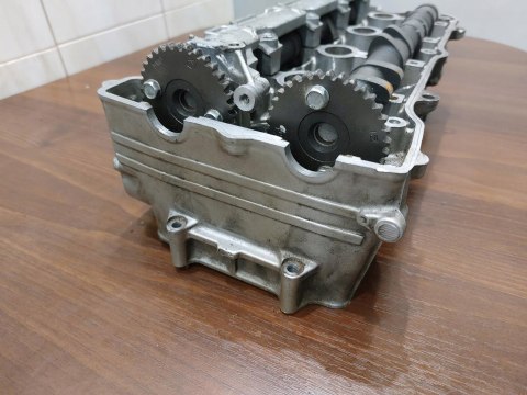 GŁOWICA CYLINDRA HONDA CBR 900 RR GŁOWICA CYLINDRA HONDA CBR 900 RR
