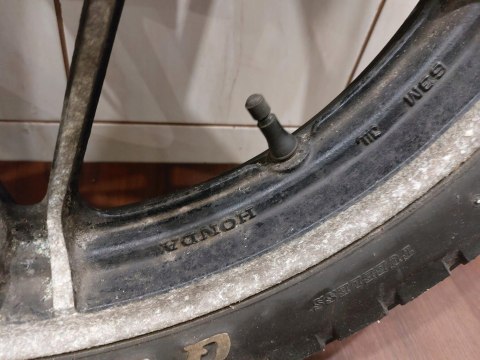 KOŁO FELGA HONDA VF 750 MAGNA KOŁO FELGA HONDA VF 750 MAGNA