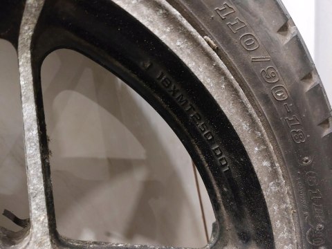 KOŁO FELGA HONDA VF 750 MAGNA KOŁO FELGA HONDA VF 750 MAGNA