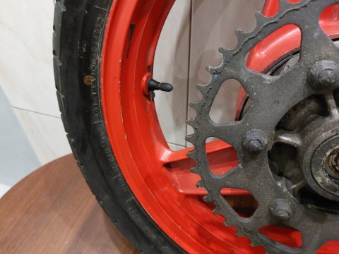 KOŁO FELGA TYŁ ZABIERAK ZĘBATKA KAWASAKI ZZR 250 KOŁO FELGA TYŁ ZABIERAK ZĘBATKA KAWASAKI ZZR 250