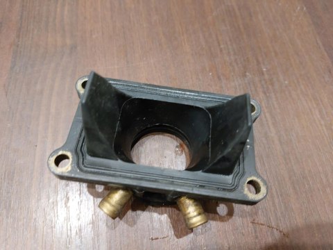KRÓCIEC SSĄCY SUZUKI RGV 250 KRÓCIEC SSĄCY SUZUKI RGV 250