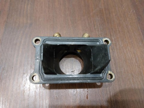 KRÓCIEC SSĄCY SUZUKI RGV 250 KRÓCIEC SSĄCY SUZUKI RGV 250