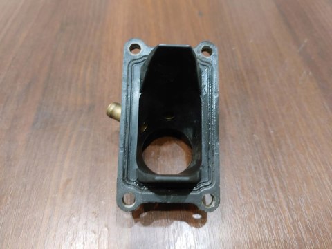 KRÓCIEC SSĄCY SUZUKI RGV 250 KRÓCIEC SSĄCY SUZUKI RGV 250