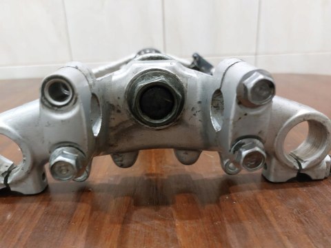 PÓŁKA GÓRNA DOLNA SZTYCA YAMAHA TW 200 PÓŁKA GÓRNA DOLNA SZTYCA YAMAHA TW 200