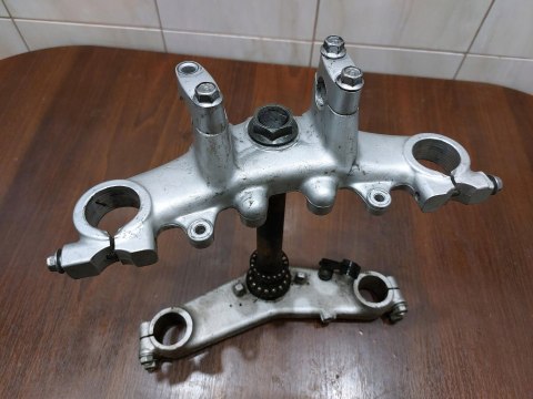 PÓŁKA GÓRNA DOLNA SZTYCA YAMAHA TW 200 PÓŁKA GÓRNA DOLNA SZTYCA YAMAHA TW 200