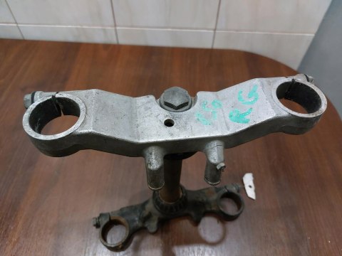 PÓŁKA GÓRNA ZAWIESZENIA SZTYCA KPL SUZUKI RG 250 PÓŁKA GÓRNA ZAWIESZENIA SZTYCA KPL SUZUKI RG 250