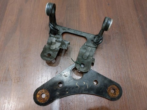PÓŁKA GÓRNA ZAWIESZENIA YAMAHA SR 125 PÓŁKA GÓRNA ZAWIESZENIA YAMAHA SR 125