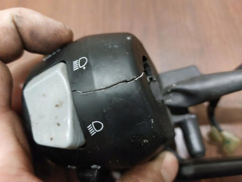 PRZEŁĄCZNIK DŹWIGNIA YAMAHA T MAX 500 PRZEŁĄCZNIK DŹWIGNIA YAMAHA T MAX 500