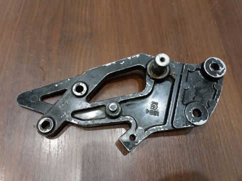 SET PODNÓŻEK KAWASAKI GPZ 500 SET PODNÓŻEK KAWASAKI GPZ 500