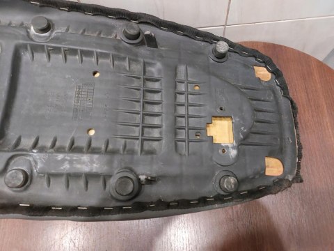 SIEDZENIE FOTEL KANAPA APRILIA PEGASO 650 SIEDZENIE FOTEL KANAPA APRILIA PEGASO 650