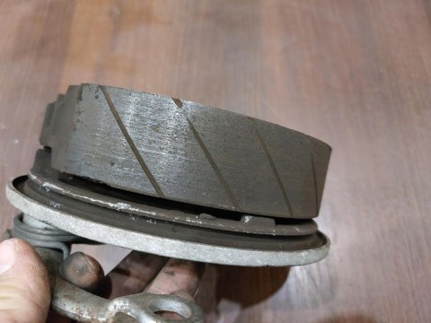 SZCZĘKI HAMULCOWE TYŁ KAWASAKI LTD 450 SZCZĘKI HAMULCOWE TYŁ KAWASAKI LTD 450