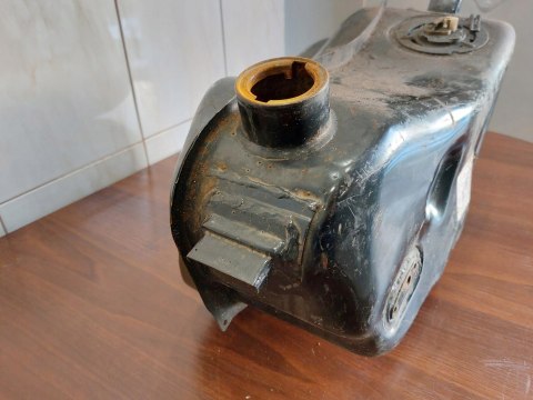 ZBIORNIK BAK PALIWA HONDA GL 1200 GOLD WING SC14 ZBIORNIK BAK PALIWA HONDA GL 1200 GOLD WING SC14